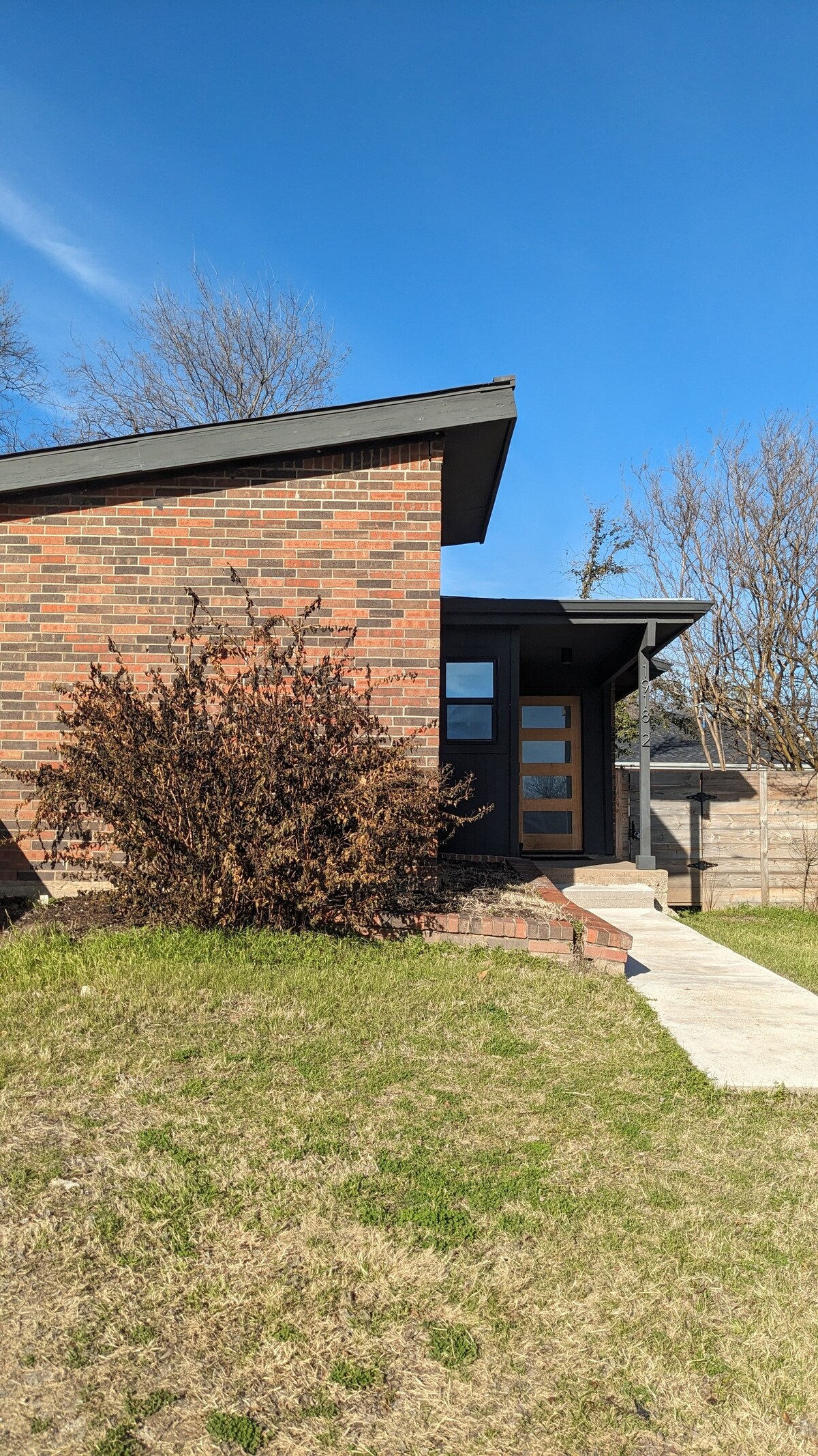 Stylish & comfortable duplex near Dt/ACL/COTA/ABIA