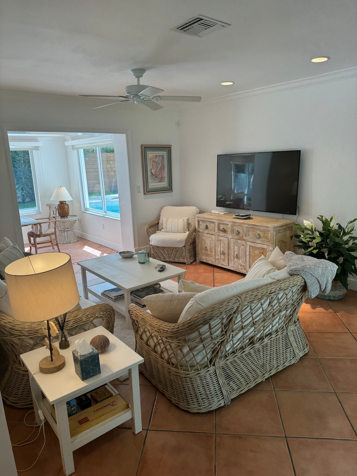 Top Airbnb: Casa Las Palmas in Key Biscayne. in Key Biscayne