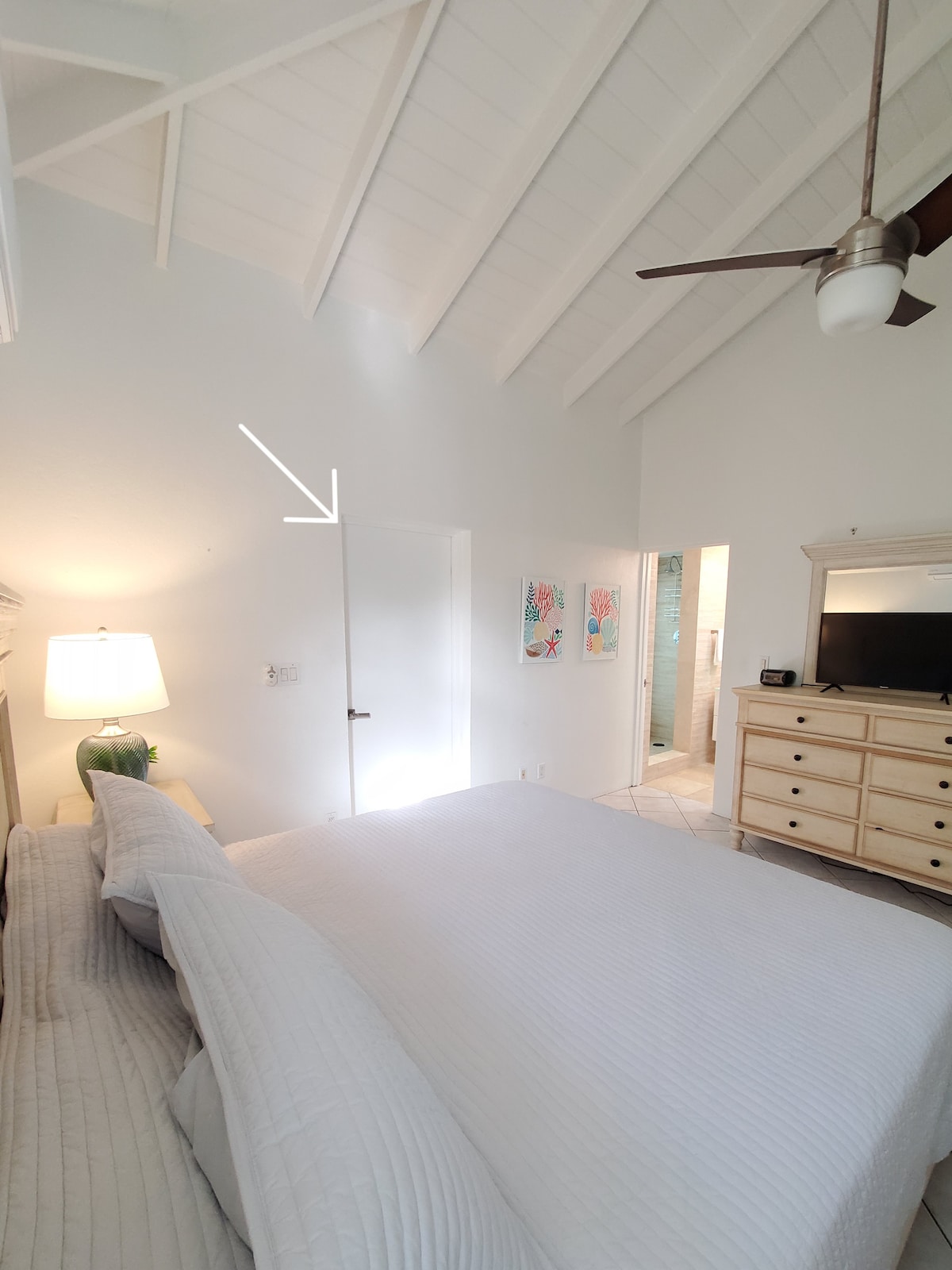 Location of the third bedroom, off the primary bedroom. Perfect for larger groups! Sleeps 2