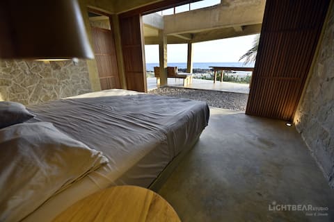 Utopia Suite by the Sea