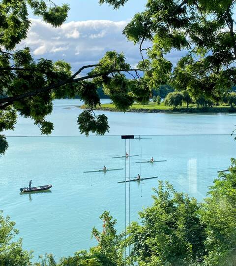 Henley Luxe | Waterfront | Home Gym | Wineries
