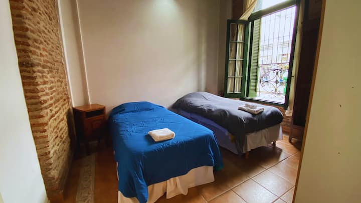 Quarto duplo em casa compartilhada em San Telmo