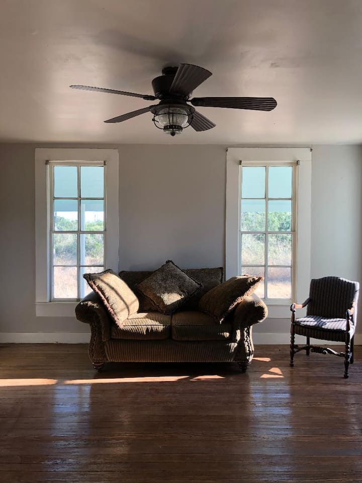 The Turquoise House - Llano, TX