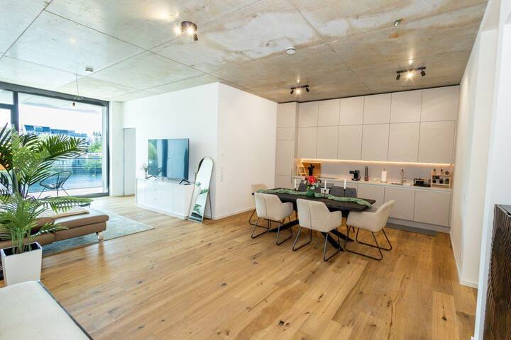 Green Terrace gallery image 3