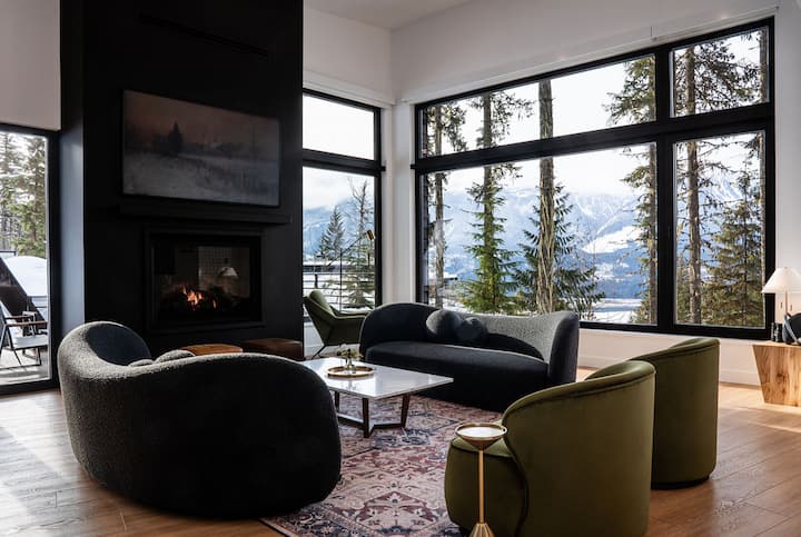 Arrowhead Lodge Revelstoke - Revelstoke