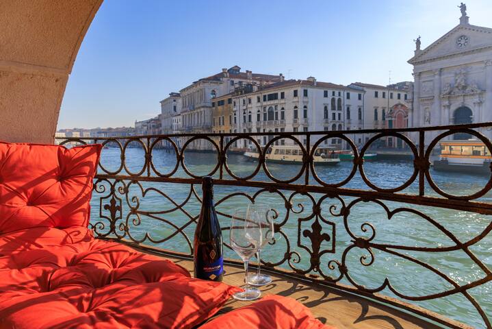 Ca’ Emo Palazzo sul Canal Grande gallery image 2