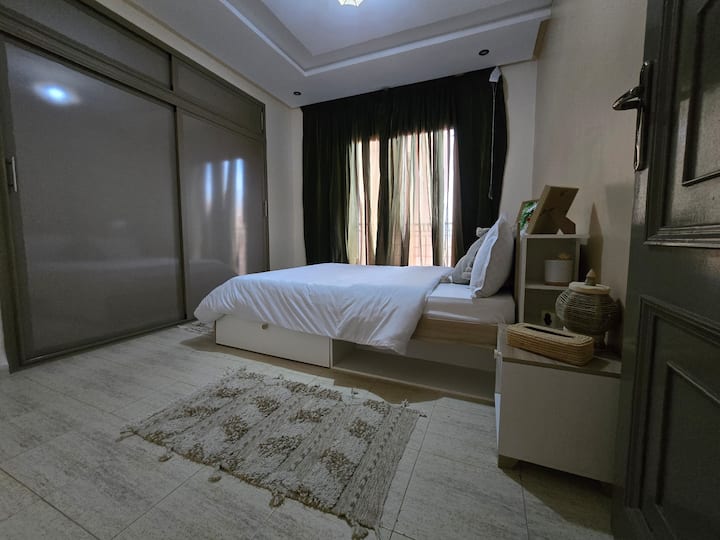 Schlafzimmer 1