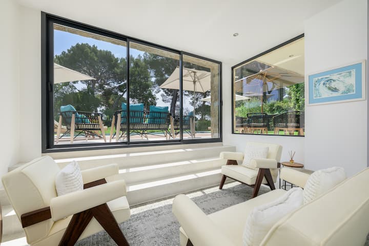 Luxury Villa On Cap D'antibes - Antibes