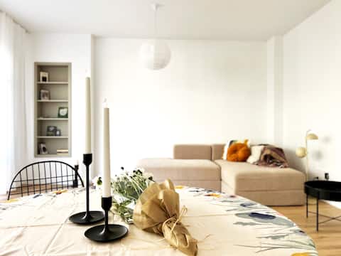 Bright and Spacious Flat in Moda