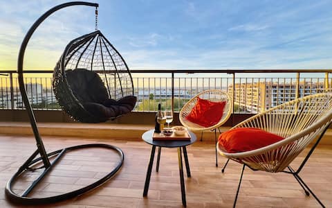 Sunset Escape Apartment {panoramic terrace}