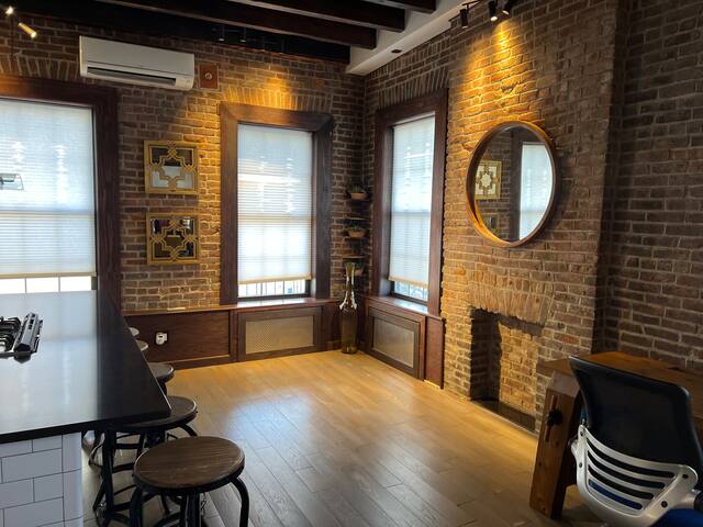 Vibrant Bed-Stuy Hidden Gem: 2BR gallery image 5