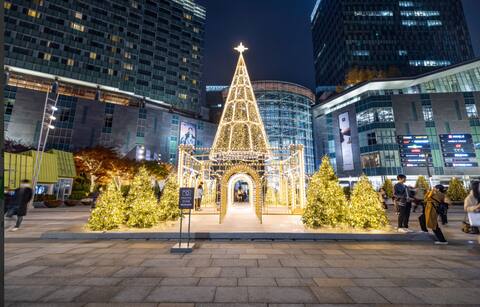 (Discount Special) 5 minutes from Yeongdeungpo Station on Line 1, 8 minutes from Line 2 Munrae Station, Times Square, Modern House, Long-term Welcome