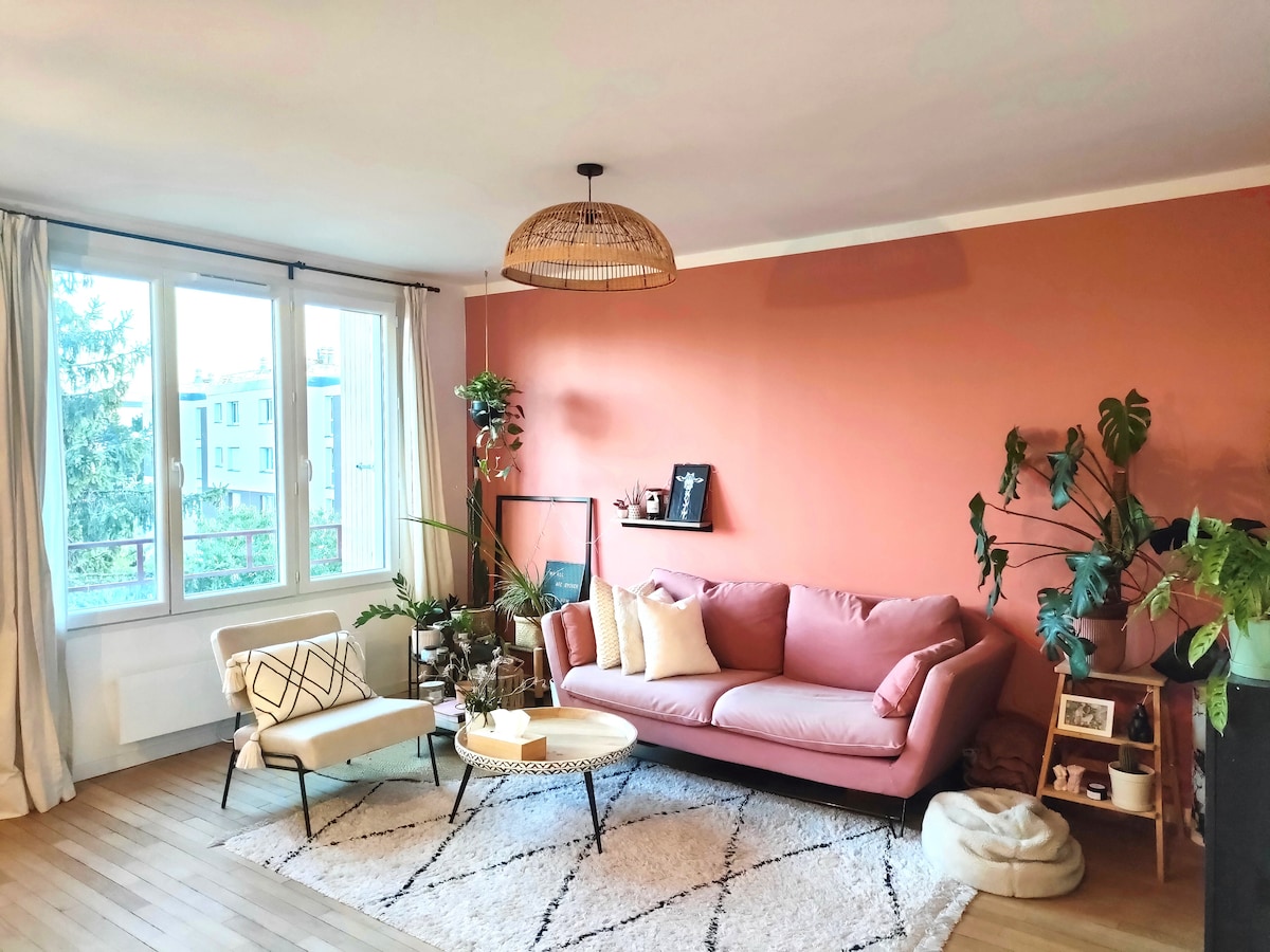 Annuncio Airbnb popolare: Cozy 50 m² apartment close to Paris a Villejuif