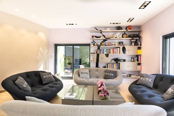 Maison Athome  - Design Piscine Intérieure Pour 8 - Champagnole