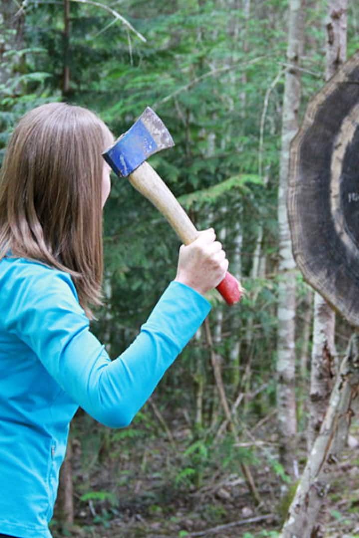 Introduction To Outdoor Axe Throwing Airbnb Introduction To Outdoor Axe Throwing Airbnb