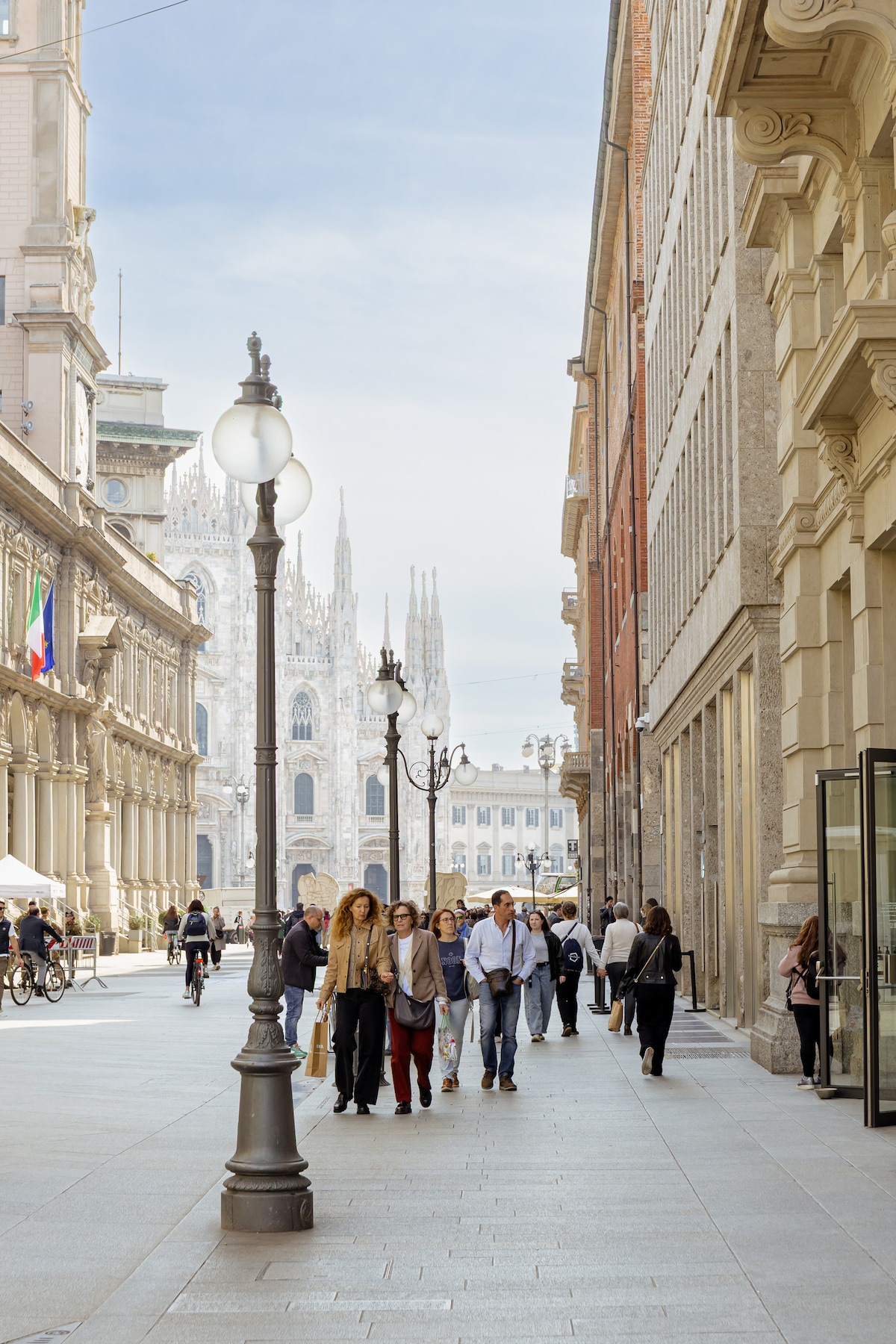 Private walk through Milan's heart with a local · ☆4.95