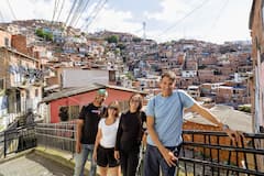Comuna 13: Grafitis y fundación infantil (con tentempiés)