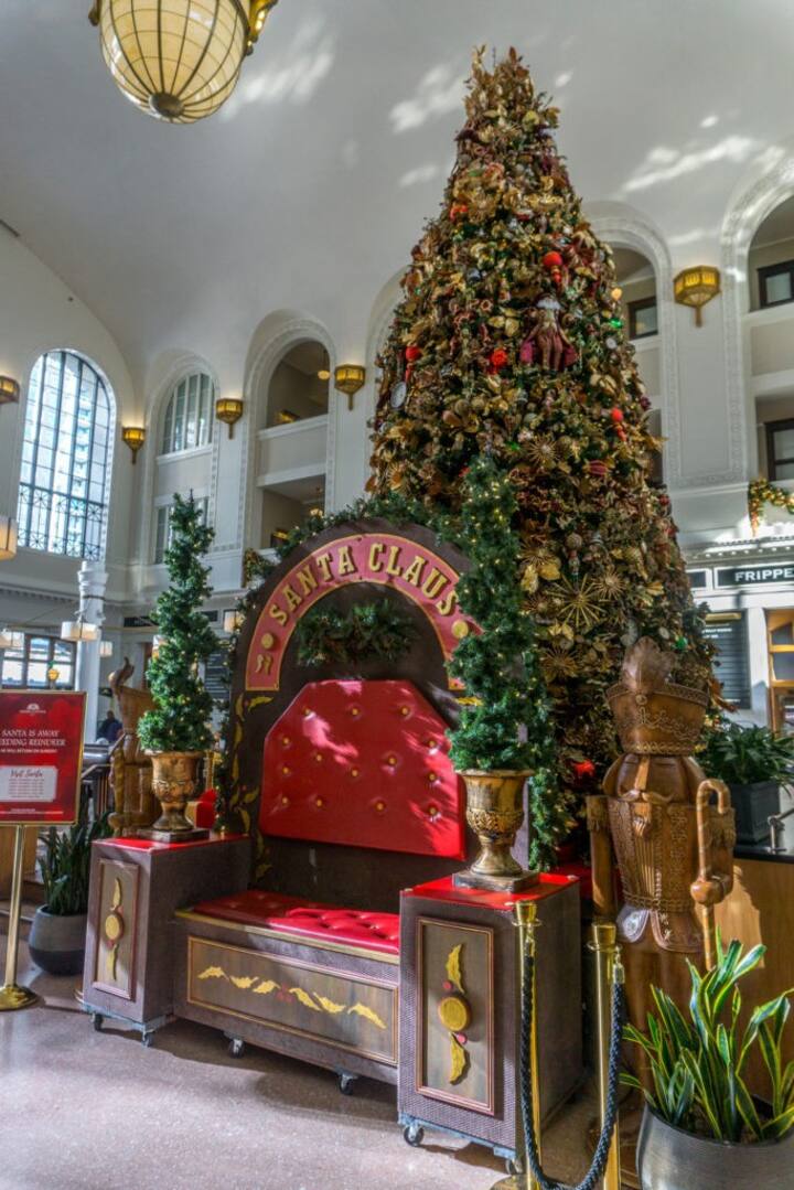 Union Station's festive vibe 