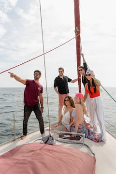 Recorrido en velero con bebidas y botanas