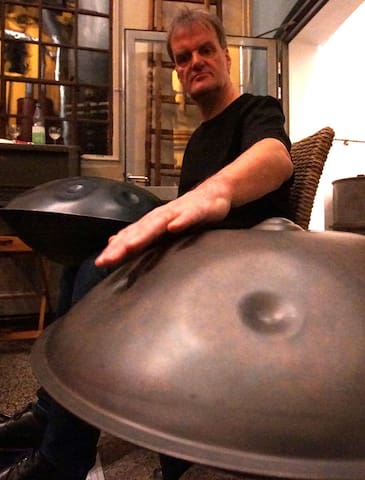 Discover the magical sound of the handpan - Airbnb