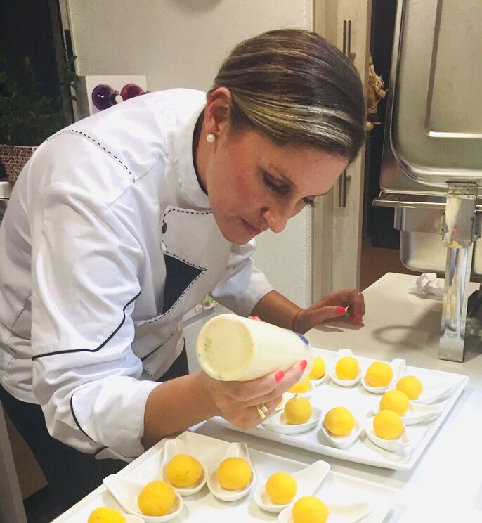 Mostrar imagem fornecida pelo anfitrião em ecrã inteiro