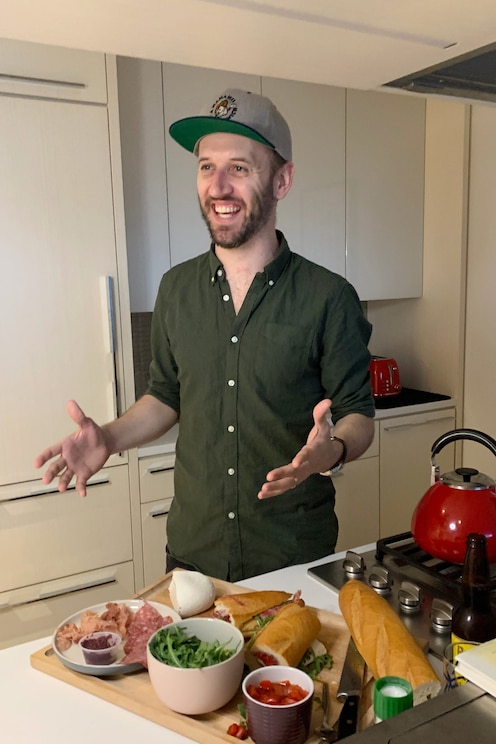 Mostrar imagem fornecida pelo anfitrião em ecrã inteiro