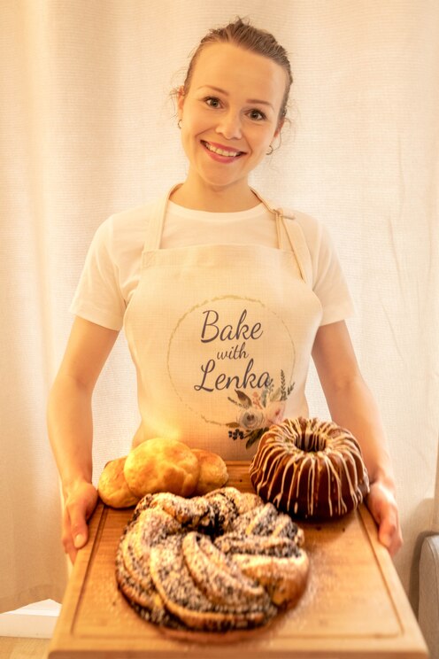 Show full-screen, host-provided image