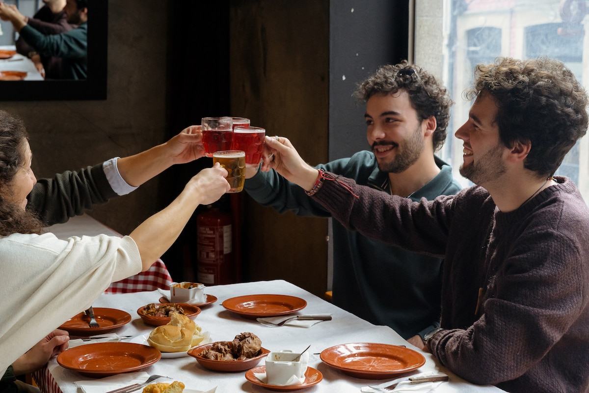 Feel the history and cuisine of Porto