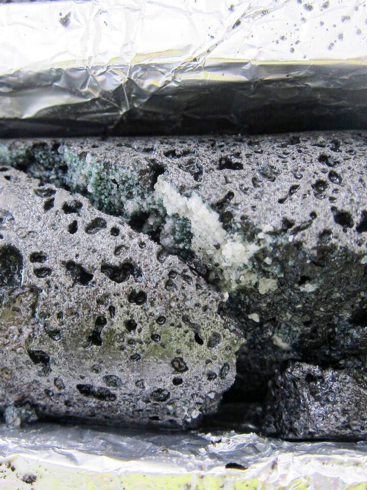 Mineralized carbon dioxide