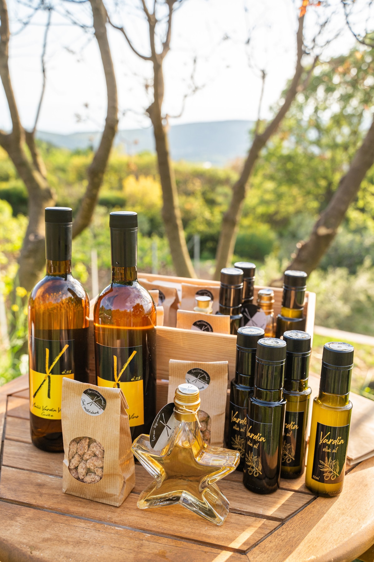 Sunset wine tasting in family vineyard · ☆4.98