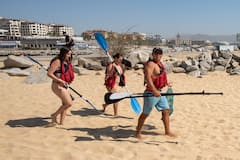 קיאק ושנורקל לקשת של קאבו עם מדריך מקומי