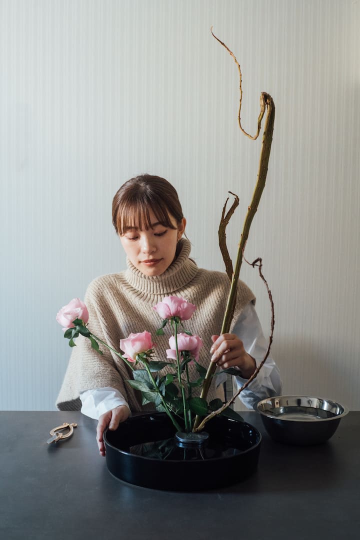 心のままに花を感じる 気軽な華道体験 表参道のおしゃれなお花サロンで Airbnb