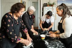 Prepara la tradicional Empanada de Pino