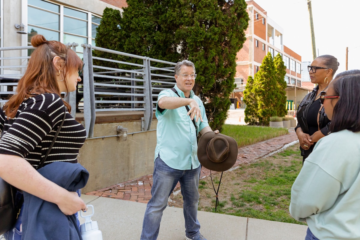 Eat, Laugh, Explore: Nashvilles Gulch Food Tour