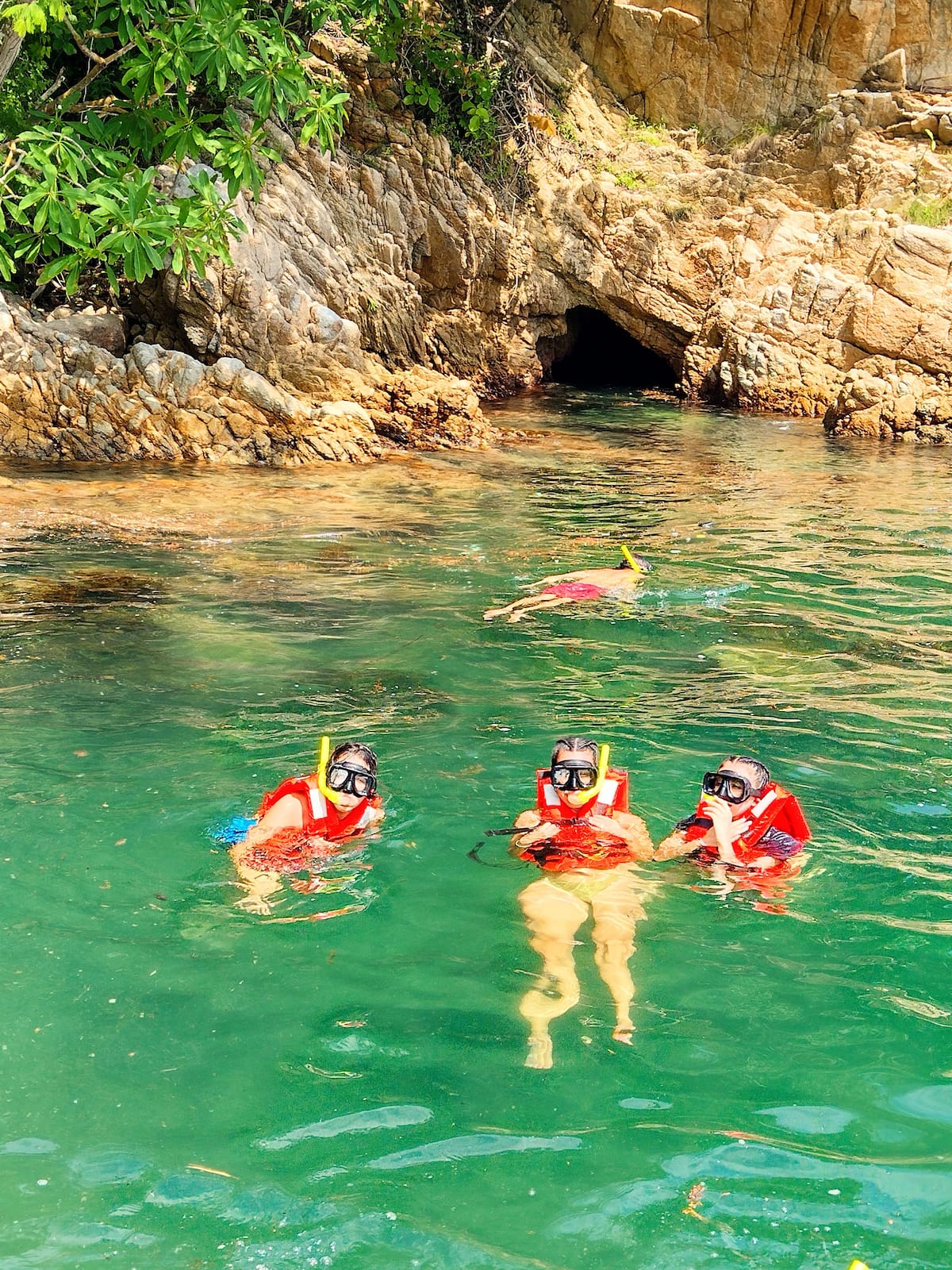 tourists snorkeling in Puerto Vallarta