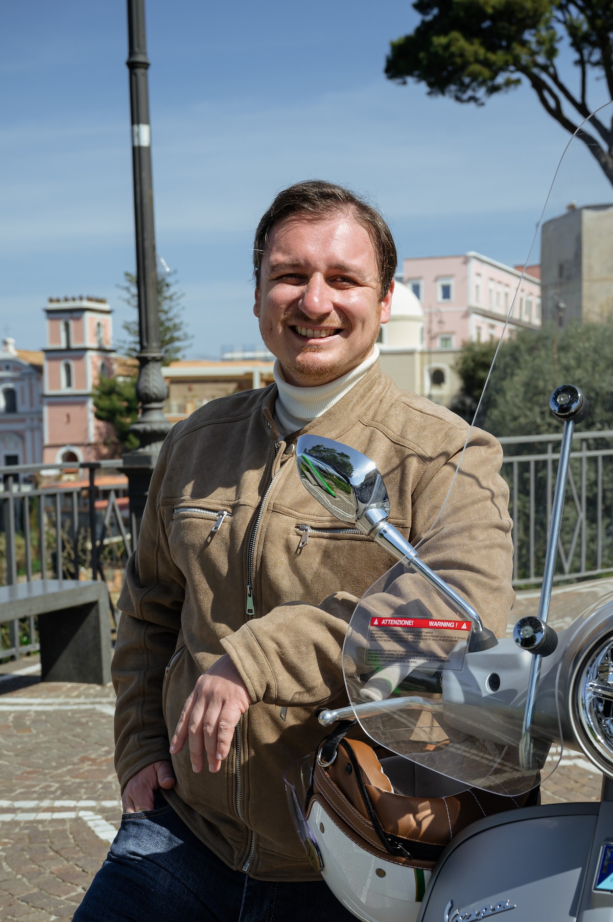 Besuchen Sie die sorrentinische Küste mit der Vespa