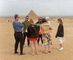 Tour de escala: las grandes pirámides de El Cairo
