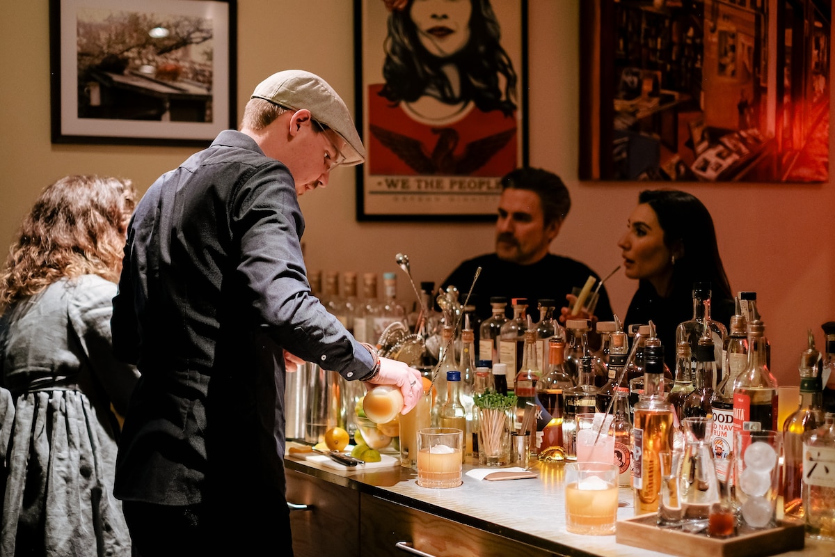 Entdecke die Welt des Gins