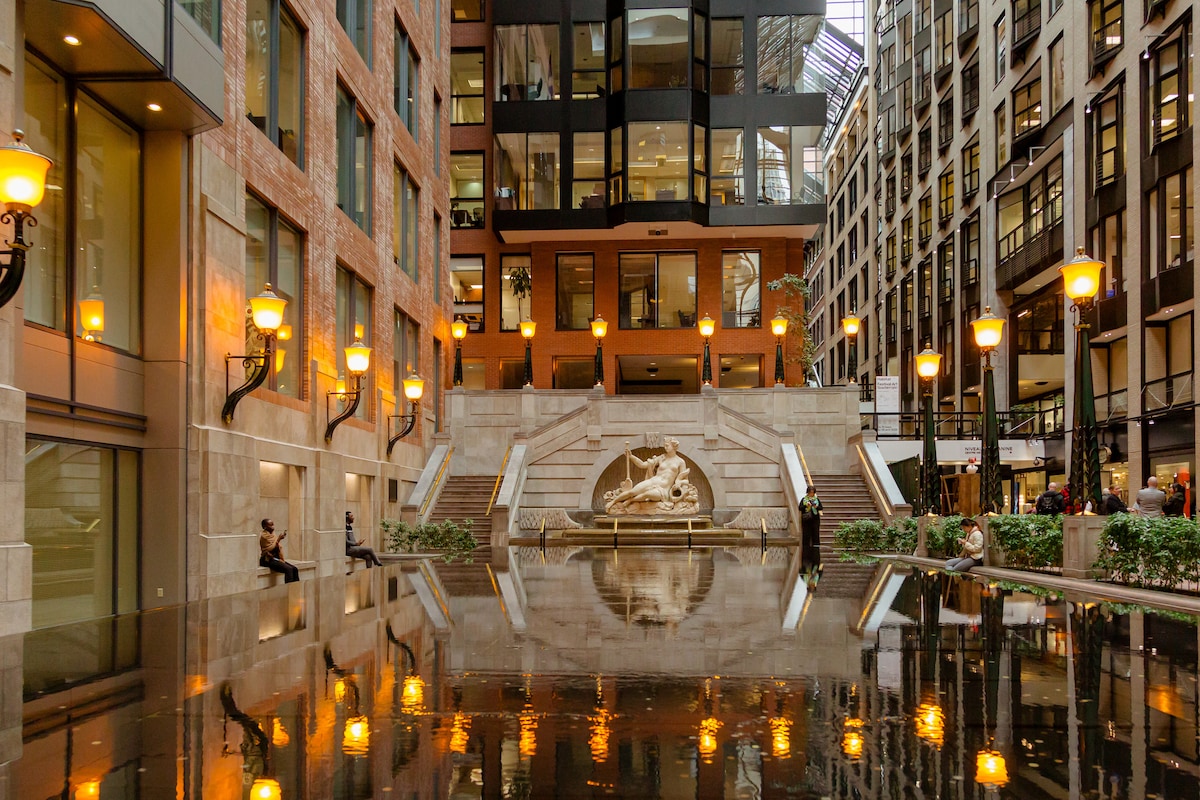 Explore the underground city with a comedian