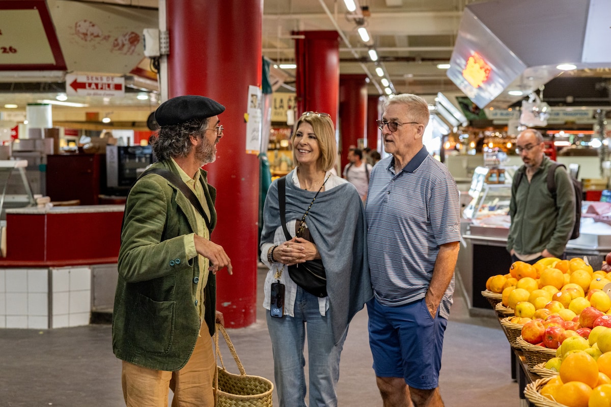 Visit and tasting at the Capucins market