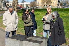 Открийте историите за Лондон по време на войната с автор