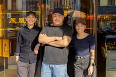 与餐厅创始人一起品尝唐人街美食