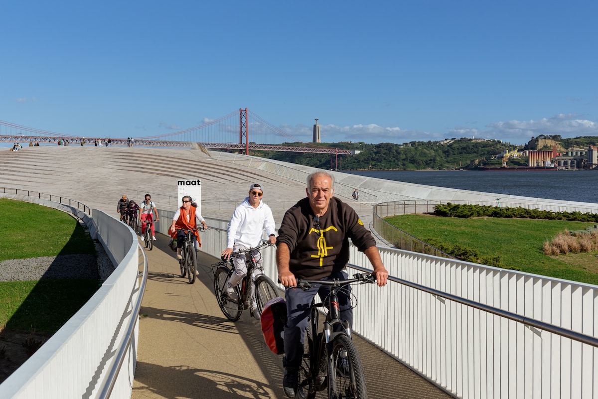 Passeio de bicicleta do centro de Lisboa a Belém