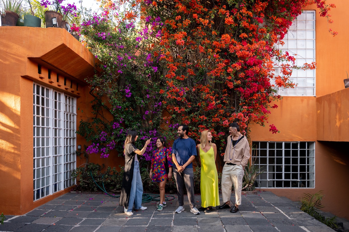 Discover Barragán's Secret Gardens & First House · ☆4.97