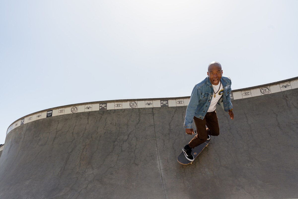 Learn to skateboard in Venice with a Z-Boy