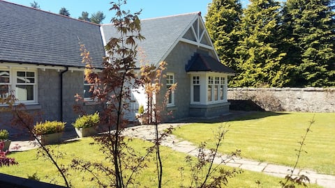 Spacious 2 bedroom holiday home