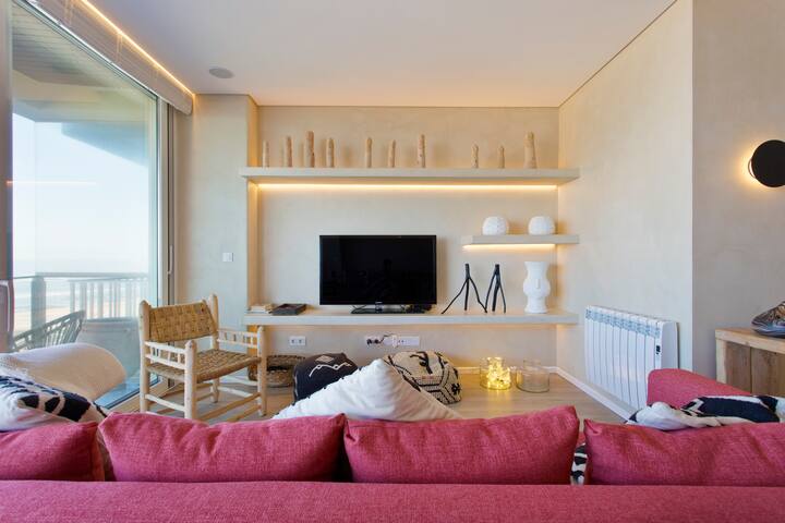 Boutique Rentals- AL MAR Beachfront gallery image 3