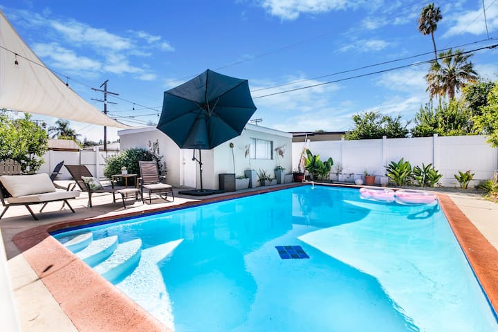 Socal Retreat With Pool And Spacious Backyard - Los Angeles, CA
