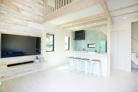 Oceanfront! The feeling of glamping on the terrace and the special feeling of a villa! ※ No pets (B-