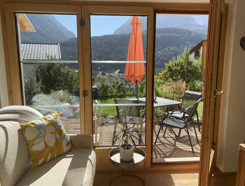 Top Airbnb: Studio apartment South Senda 495D Scuol, Engadine in Scuol